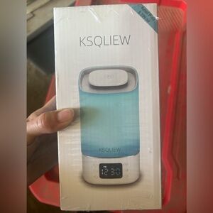 White Noise Sound Machine w/Light & Clock